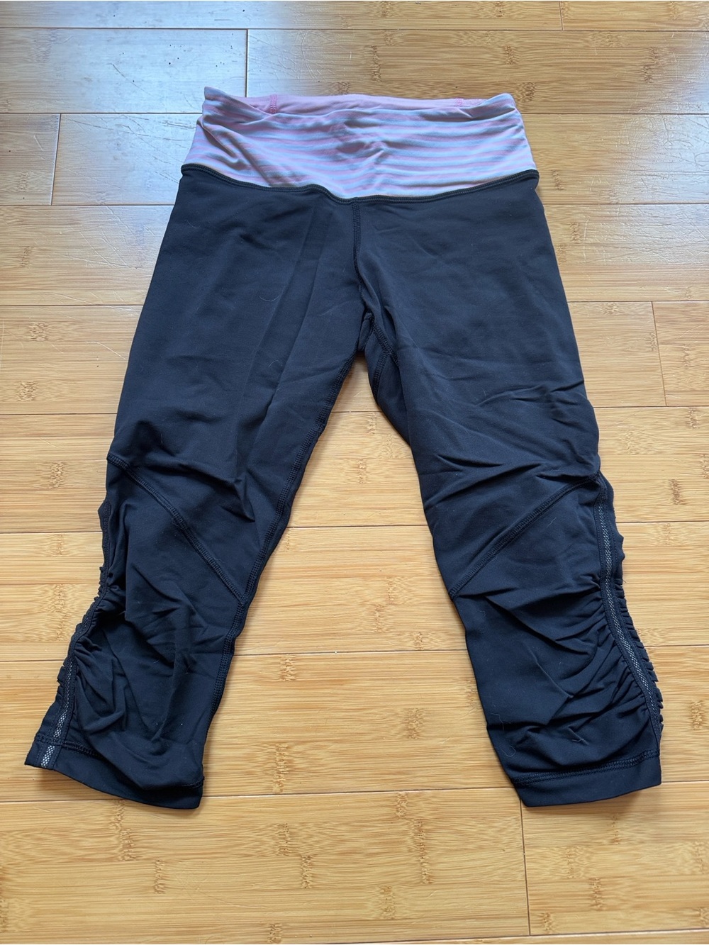 Lululemon Run for Your Life Leggings with Pink Waistband size 4